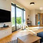 Apartment P R A T U M 46 *