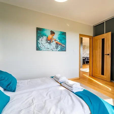 P R A T U M 46 Apartment